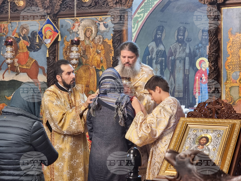 Сливен - Велики четвъртък - литургия