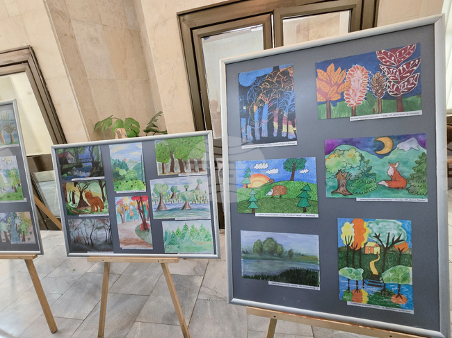 Държавното горско стопанство в Ловеч обяви за четвърта година конкурса за рисунка на тема „Аз обичам българската гора“