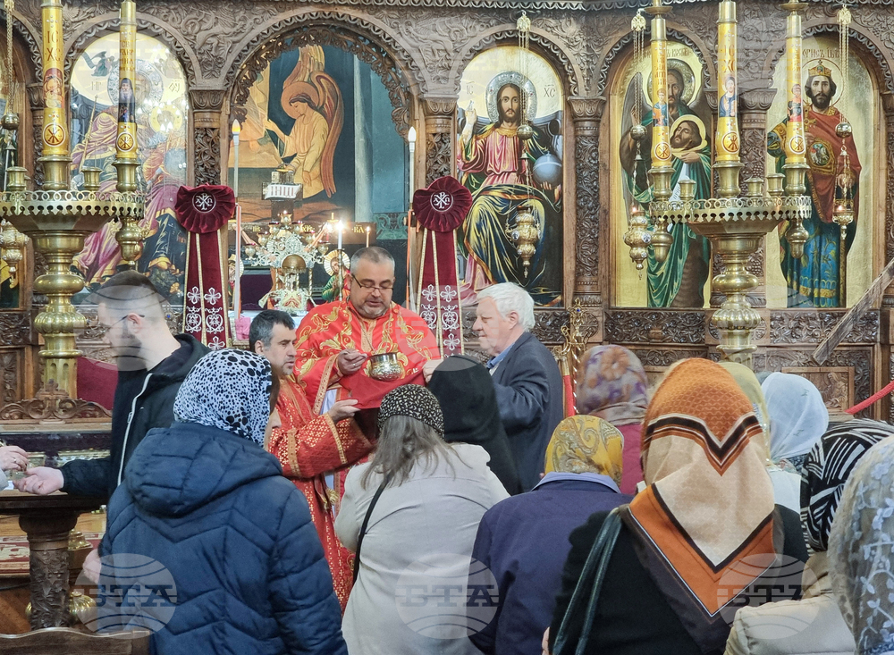 Ямбол - Велики четвъртък - литургия