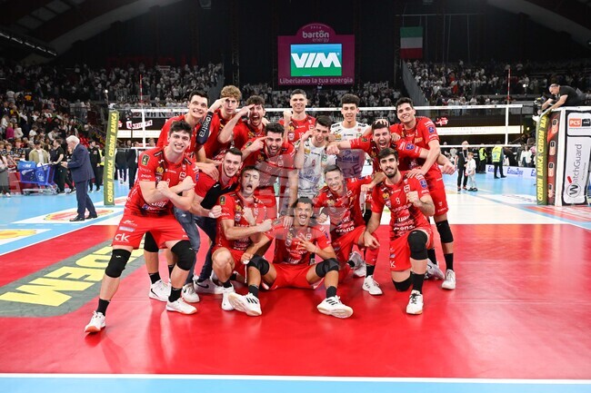 Чивитанова на Александър Николов победи Перуджа и намали изоставането си в полуфиналния плейоф