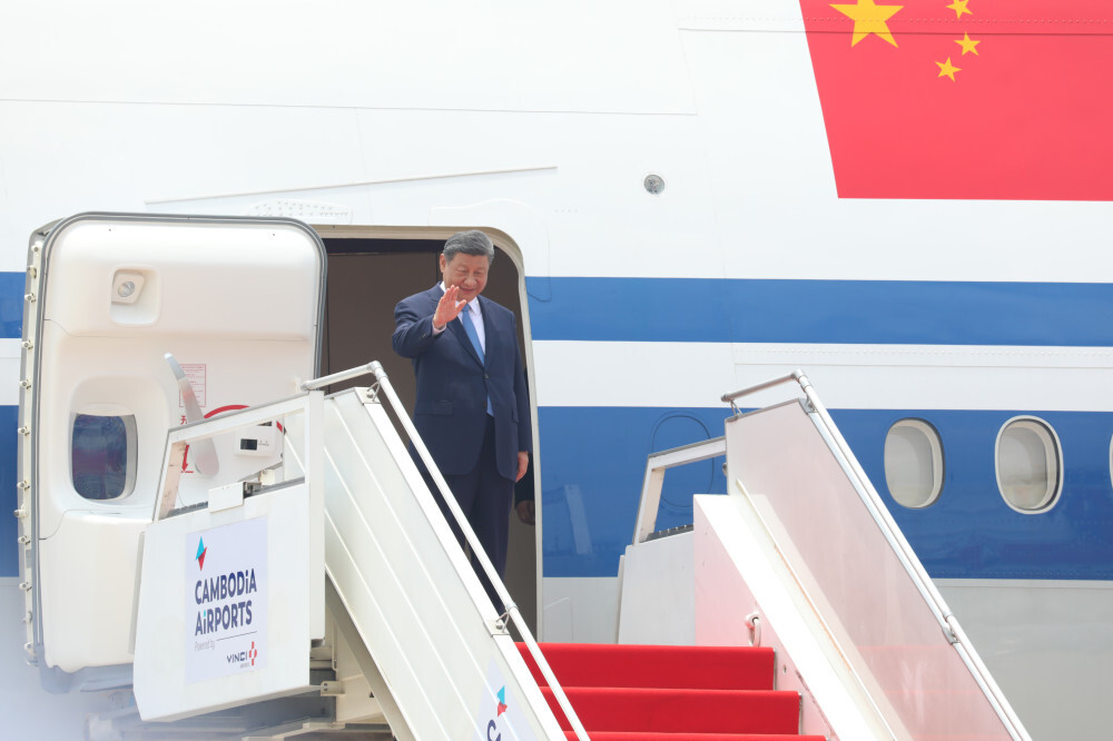 АКП: Китайският президент Си Цзинпин започна двудневното си посещение в Камбоджа