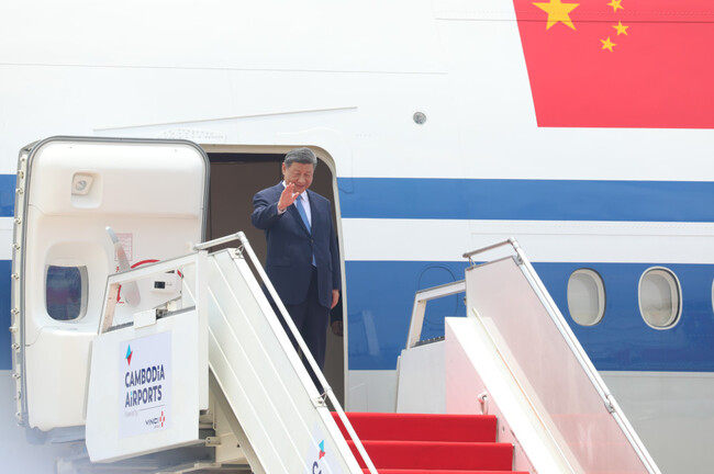 АКП: Китайският президент Си Цзинпин започна двудневното си посещение в Камбоджа