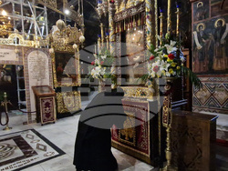 Троянски манастир - Велики четвъртък - литургия