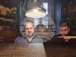 Троянски манастир - Велики четвъртък - литургия