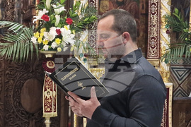 Троянски манастир - Велики четвъртък - литургия