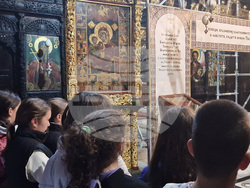 Троянски манастир - Велики четвъртък - литургия