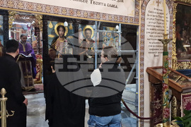 Троянски манастир - Велики четвъртък - литургия