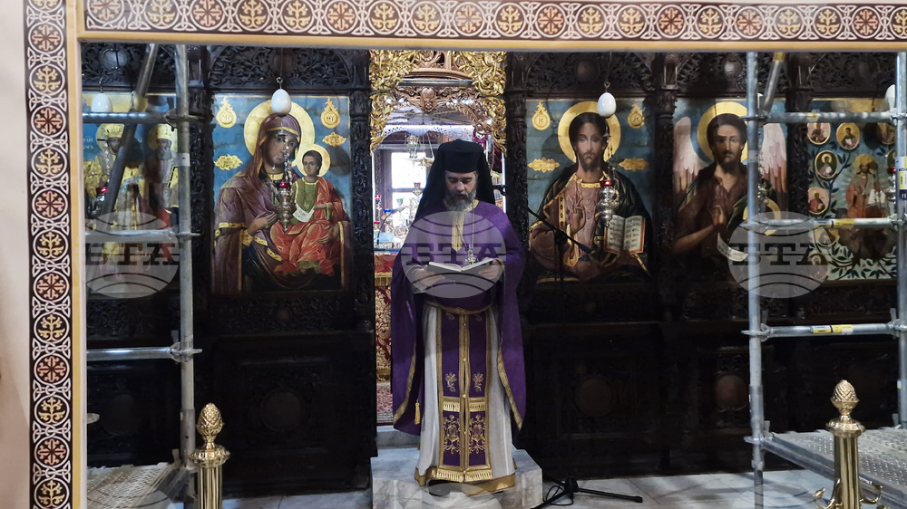 Троянски манастир - Велики четвъртък - литургия