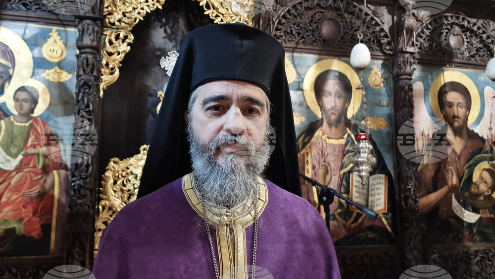 Троянски манастир - Велики четвъртък - литургия