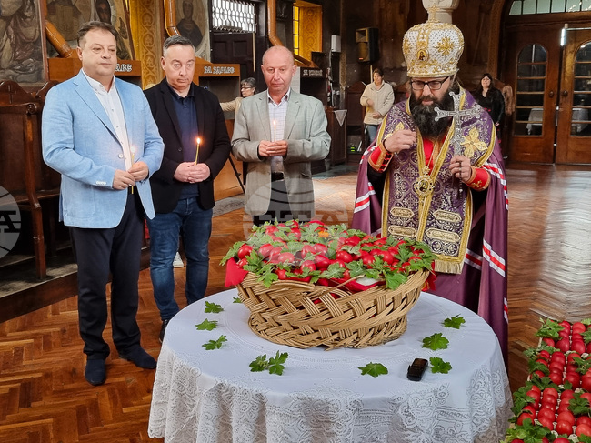 Велико Търново - Велики Четвъртък - служба