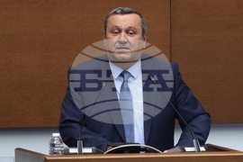 Народно събрание - заседание - Хасан Адемов