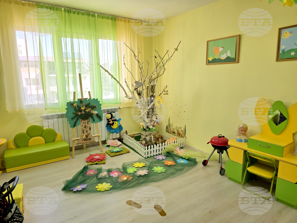 Гоце Делчев - детска градина „Детелина“ - боядисване на яйца