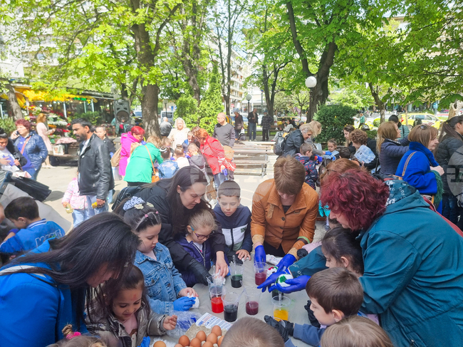 Стара Загора - боядисване на яйца