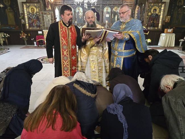 Видин - Велики четвъртък - литургия и маслосвет