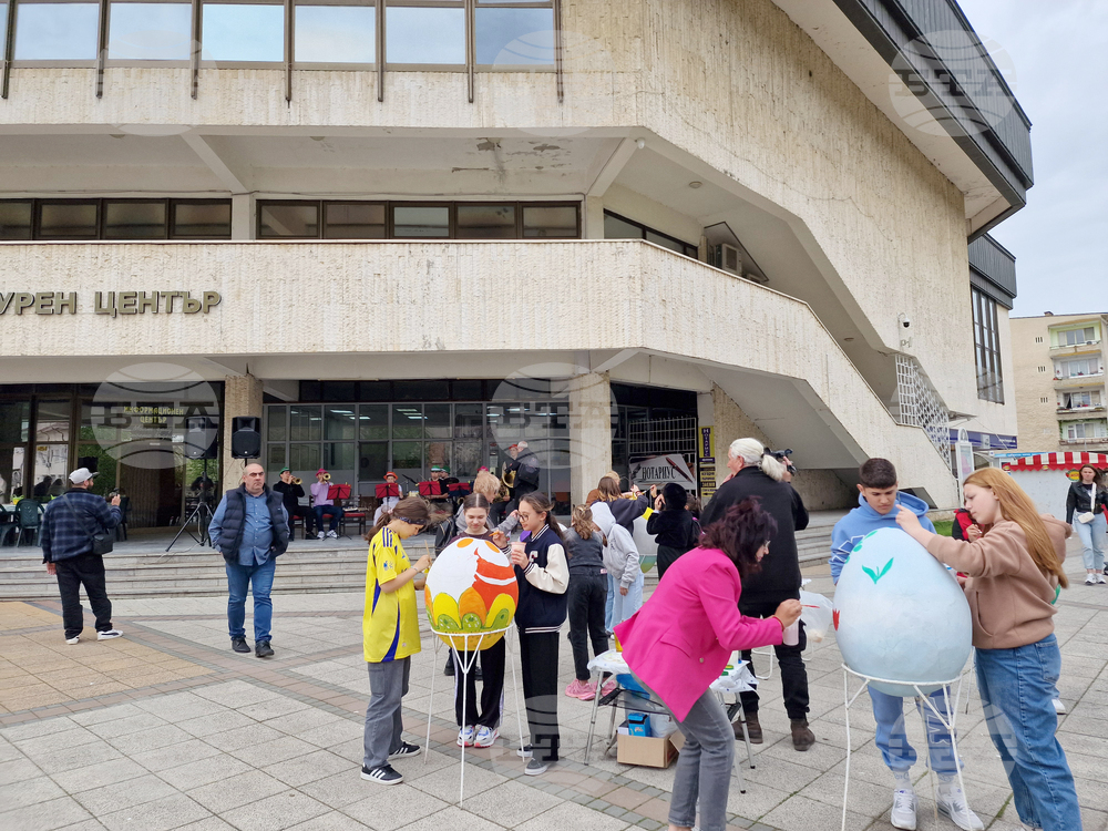 Разград - декоративни яйца - рисуване