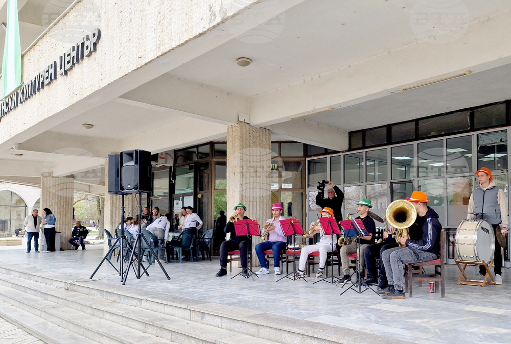 Разград - декоративни яйца - рисуване