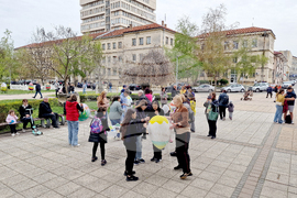 Разград - декоративни яйца - рисуване