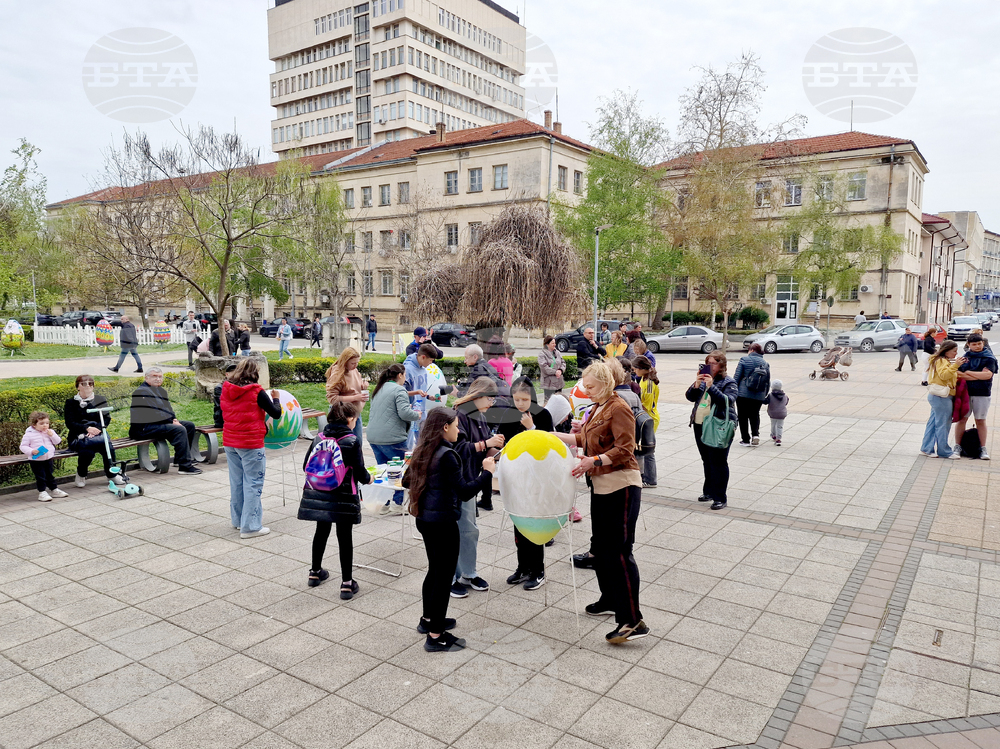 Разград - декоративни яйца - рисуване