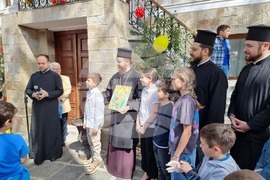 Пловдив - Велики четвъртък - литургия - боядисване на айца