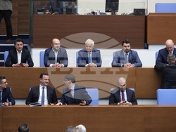 Парламент - заседание - вот на недоверие