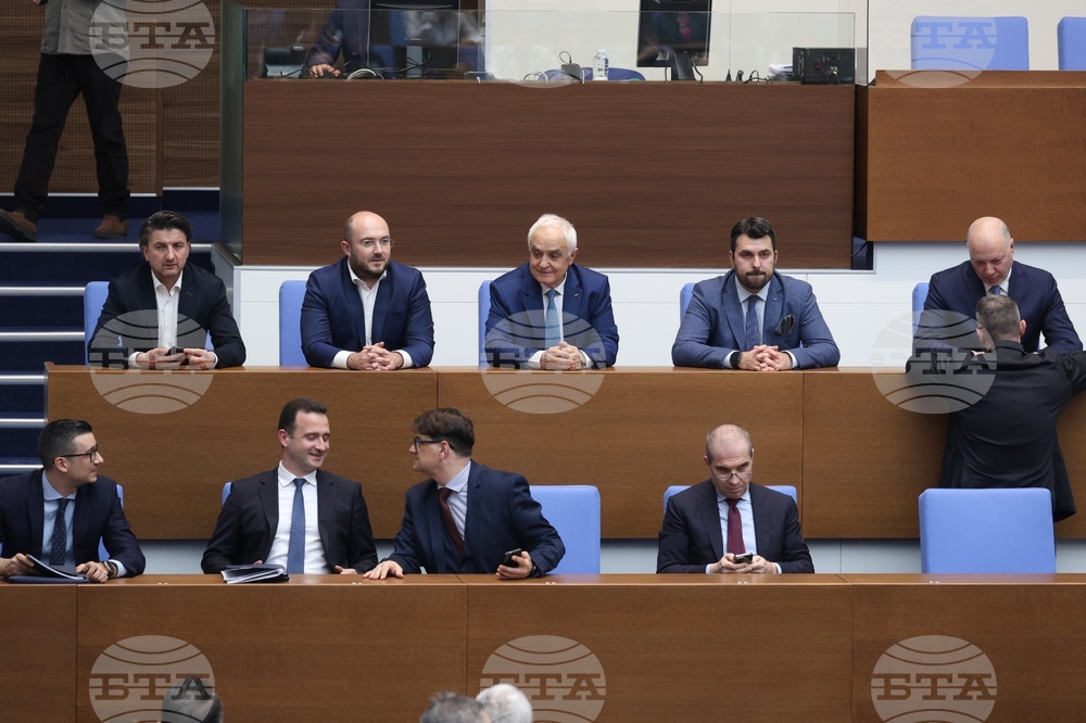 Парламент - заседание - вот на недоверие