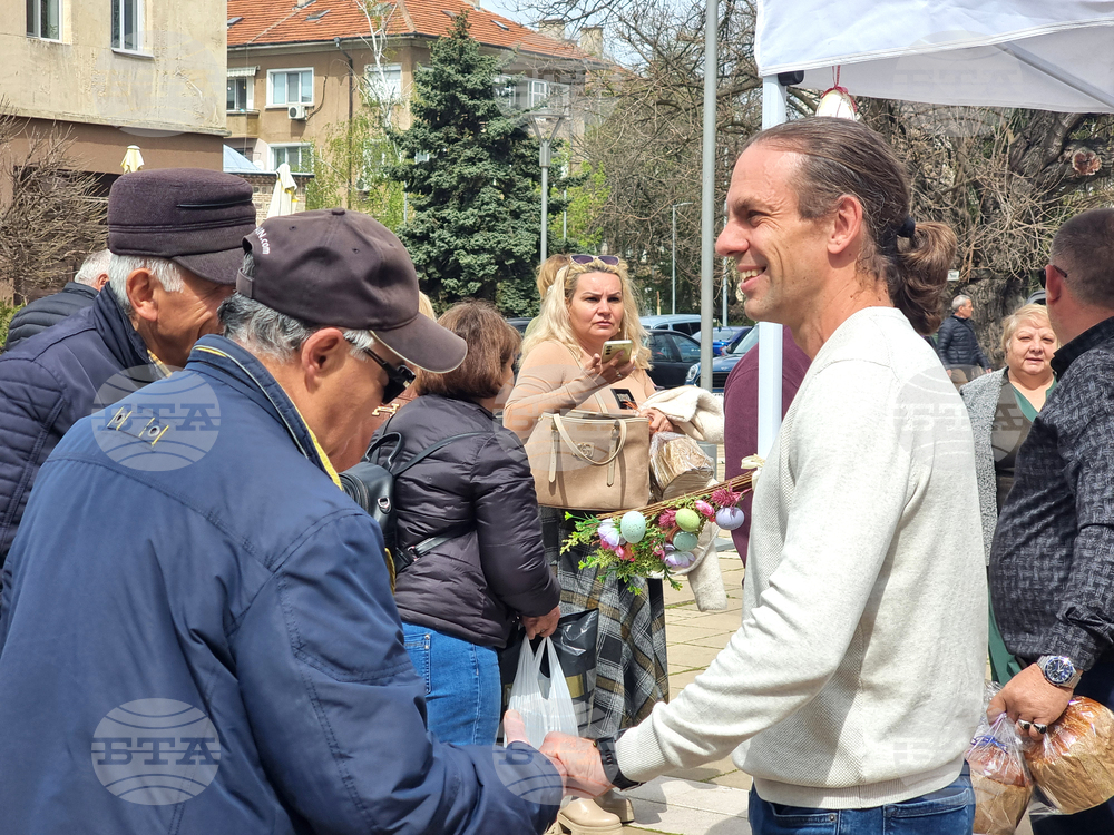 Ямбол - великденски козунаци