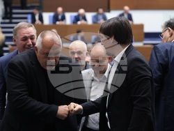 Парламент - заседание - вот на недоверие