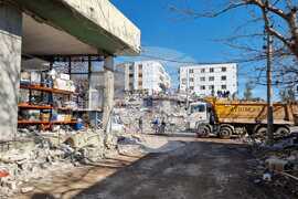 Турция - земетресение - Нурдагъ - жители - спасителни дейности