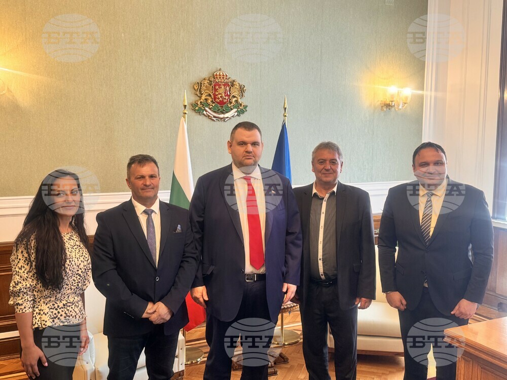 MRF-New Beginning Leader Peevski Welcomes Three Mayors into "New Beginning" Regional Development Strategy