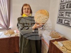 Брезник - изложба на традиционно приготвени обредни хлябове