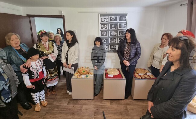 Брезник - изложба на традиционно приготвени обредни хлябове