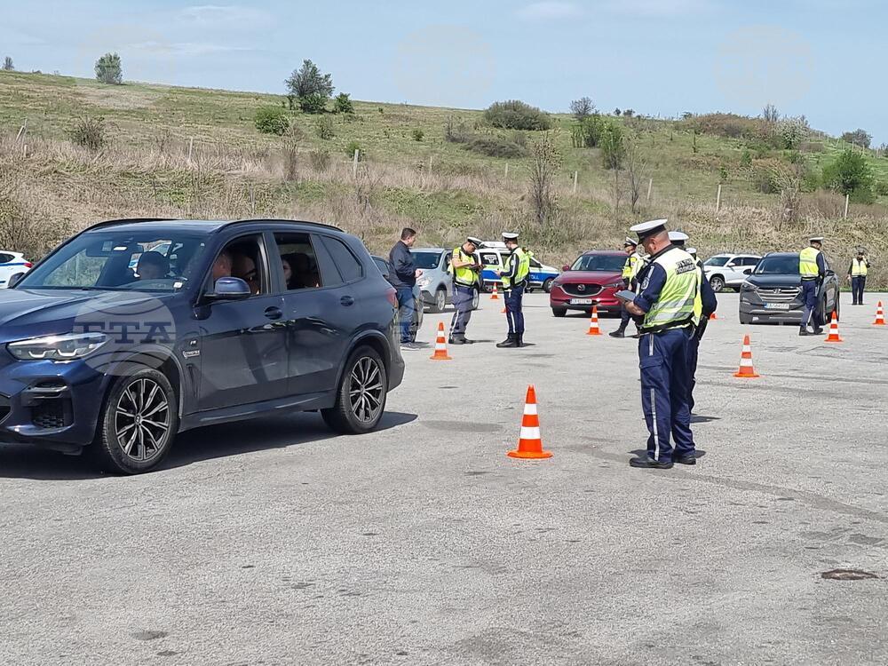 Над 2600 моторни превозни средства са били проверени от началото на май в Кюстендилска област, по линия на пътната безопасност