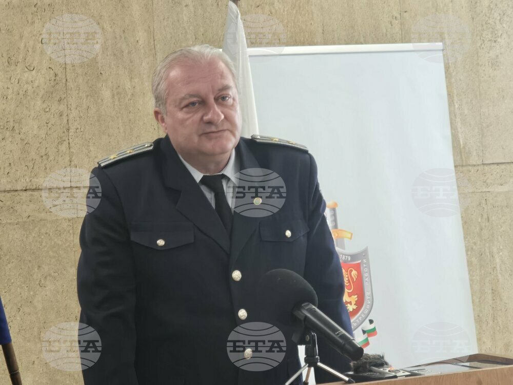 Общо 135 полицейски наряда ще осъществяват контрол по пътищата в област Добрич през почивните дни, съобщи главен инспектор Жулиян Минев