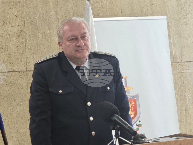 Общо 135 полицейски наряда ще осъществяват контрол по пътищата в област Добрич през почивните дни, съобщи главен инспектор Жулиян Минев