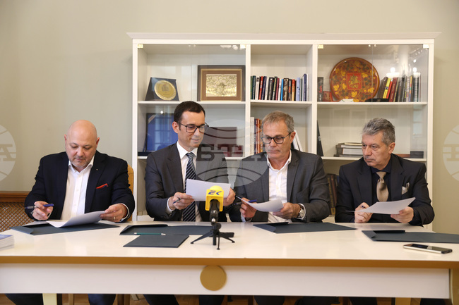 Меморандум за сътрудничество беше подписан между Столичната община и трите национални академии по изкуства