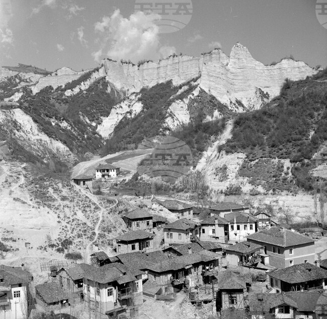 Красиви пейзажи край село Рожен