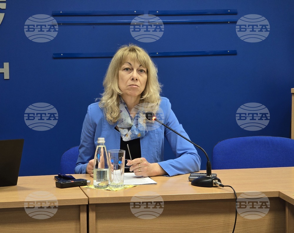 Предстои преобразуване на Педагогическия колеж в Плевен във филиал на Великотърновския университет, каза директорът му доц. Боряна Здравкова