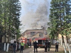 Троян - пожар - покрив - бивша фабрика "Болшевик"