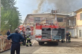 Троян - пожар - покрив - бивша фабрика "Болшевик"