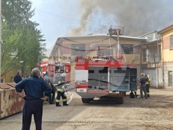 Троян - пожар - покрив - бивша фабрика "Болшевик"