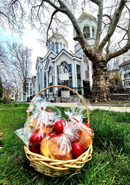 Празнуването на Великден в Арменската църква е древна традиция и общ християнски празник
