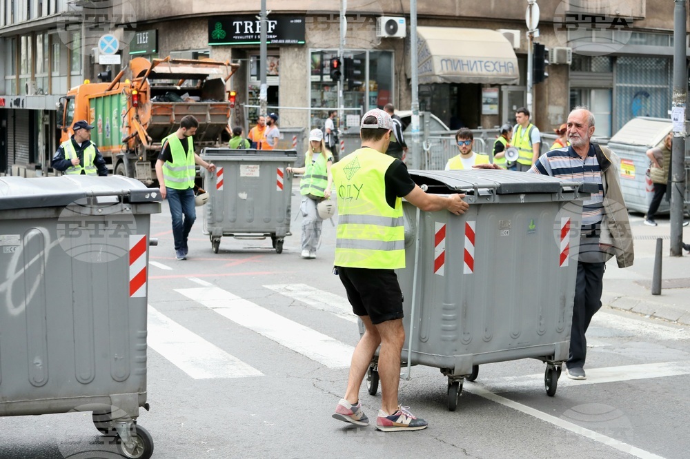 Сърбия - Национална телевизия РТС - блокада - протестиращи