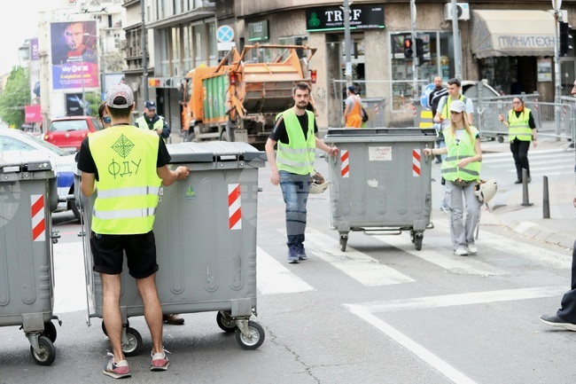 Сърбия - Национална телевизия РТС - блокада - протестиращи