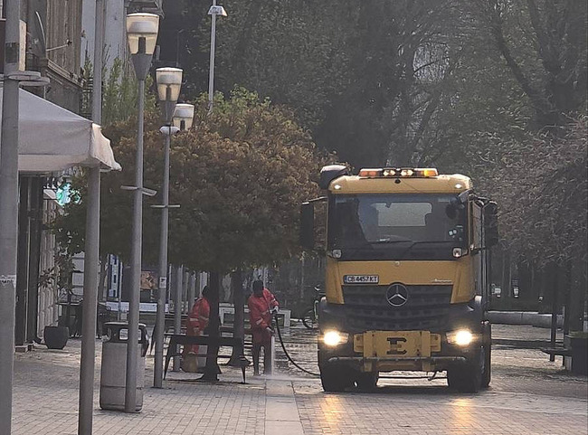 Измиха пешеходните зони в центъра на Варна за Великден