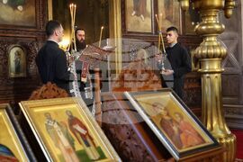 Бургас - храм "Св. Св. Кирил и Методий" - Сливенски митрополит Арсений - служба