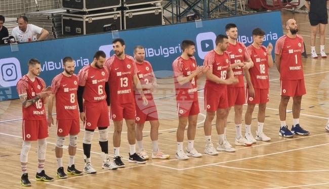 ЦСКА и Монтана постигнаха победи в мъжкото волейболно първенство на България, Нефтохимик 2010 триумфира в дербито на Бургас