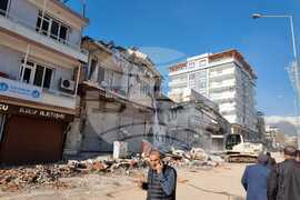 Турция - земетресение - Нурдагъ - жители - спасителни дейности