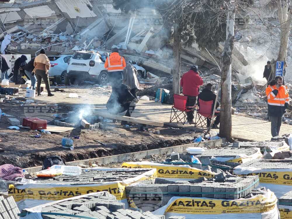 Турция - земетресение - Нурдагъ - жители - спасителни дейности