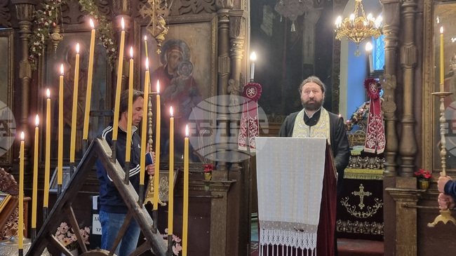 Хасково - храм "Св. Димитър" - служба