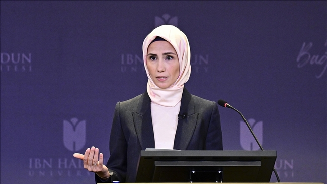 АА: Турска правозащитничка настоява за по-силна защита на религиозните свободи на жените на работното място